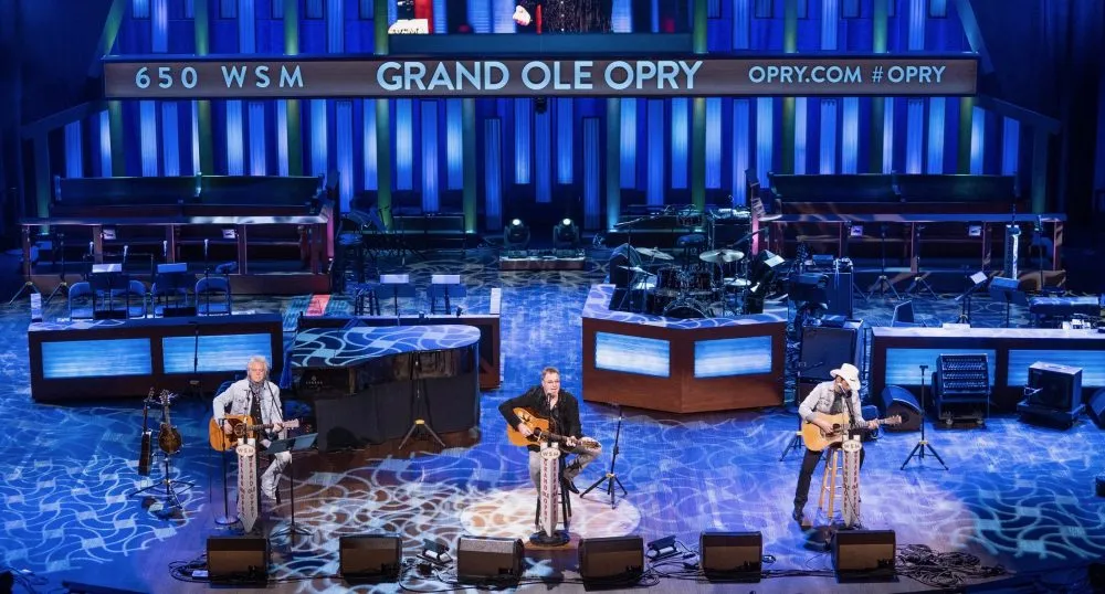 Crowd at a Grand Ole Opry show